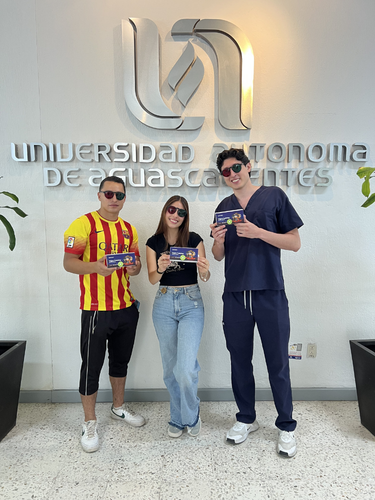 UAA students receive Eye Hero kits to support research in gamified vision training